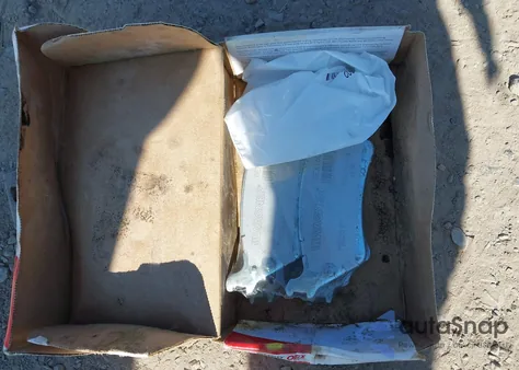 2014 Ram 1500 Express z USA, uszkodzony, nr VIN 1C6RR7KT4ES370111